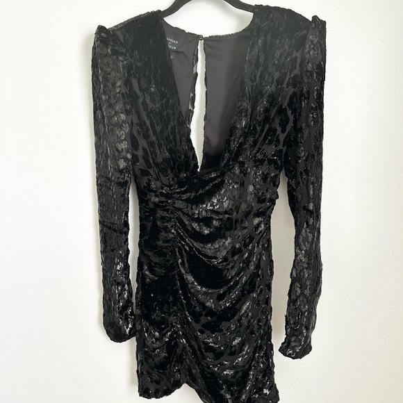 NWT dundas x revolve black evie mini dress | deep v long puff sleeves | size XS - Picture 2 of 9